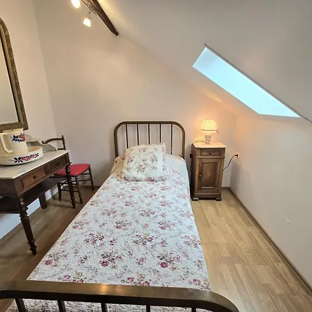 Nyaraló Maison Spacieuse Avec Cheminee Et Grand Jardin A - Fr-1-616-133 *