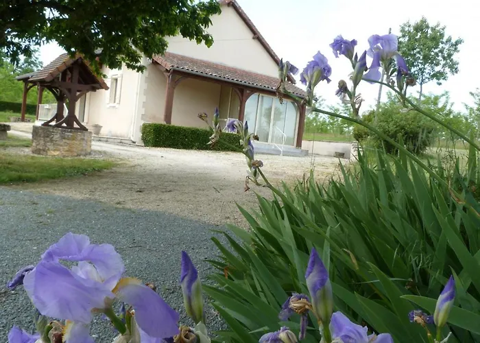 Maison Spacieuse Avec Cheminee Et Grand Jardin A - Fr-1-616-133 *