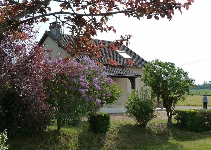 Maison Spacieuse Avec Cheminee Et Grand Jardin A - Fr-1-616-133 Thiviers